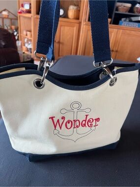 Thirty-one Canvas Crew Cream/Navy & Fuchsia Inside, Tote, Removable Strap, NWOT